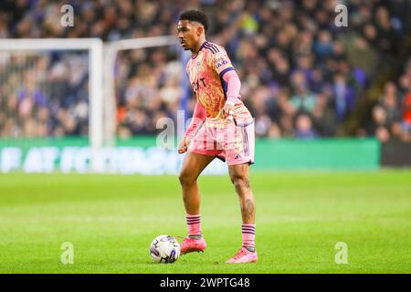 Sheffield, Großbritannien. März 2024. Leeds United Defender Junior Firpo (3) in Aktion während des Sheffield Wednesday FC gegen Leeds United FC SKY Bet EFL Championship Matches im Hillsborough Stadium, Sheffield, Vereinigtes Königreich am 8. März 2024 Credit: Every Second Media/Alamy Live News Stockfoto