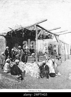 Kaffeehaus in Gizeh, Kairo, Ägypten, Orient, Männer, Araber, Turban, sitzen, Kaffee trinken, draußen, Afrika, historische Abbildung 1890 Stockfoto