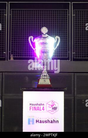 DHB Cup vor dem Halbfinalspiel Haushahn Final4 zwischen VfL Oldenburg und TuS Metzingen, Porsche Arena, Stuttgart. (Sven Beyrich/SPP) Credit: SPP Sport Press Photo. /Alamy Live News Stockfoto