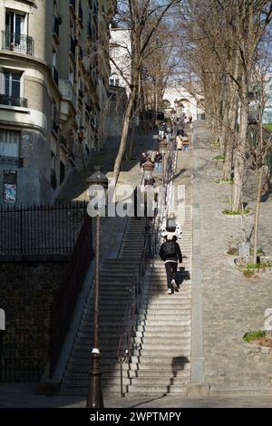 Steile Vertikale Treppe, Stufen, Der Rue Foyatier, Die Den Butte Of Montmartre, Paris, Frankreich, Hinaufführt Stockfoto