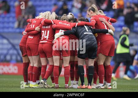 Liverpool, Großbritannien. März 2024. Liverpool FC gegen Leicester FC Barclays Womens Super League PRENTON PARK TRANMERE ENGLAND 9. März 2024 Liverpool Huddle während des FA Cup-Spiels der Frauen zwischen Liverpool FC und Leicester FC im Prenton Park Tranmere am 9. März 2024 in Birkenhead, England. (Foto Alan Edwards für F2images) Credit: ALAN EDWARDS/Alamy Live News Stockfoto