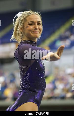 Baton Rouge, LA, USA. März 2024. Olivia Dunne der LSU tritt auf dem Boden beim Purple and Gold Podium Challenge an. Das Turnen-Quadtreffen der Frau im Raising Canes River Center in Baton Rouge, LA. Jonathan Mailhes/CSM/Alamy Live News Stockfoto