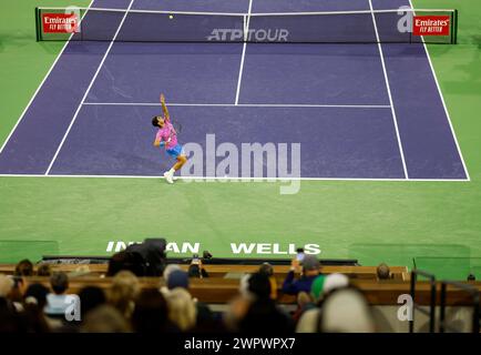 Am 8. März 2024 spielt Carlos Alcaraz aus Spanien gegen Matteo Arnaldi aus Italien während der BNP Paribas Open in Indian Wells, CA. Charles Baus/CSM Stockfoto