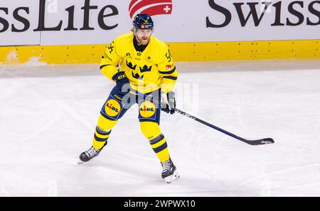 Schweden - Schweiz, Swiss Life Arena, Swiss Ice Hockey Games 2023: #54 Anton Lindholm, Verteidiger Schwedische Eishockey Herren Nationalmannschaft. (Z Stockfoto