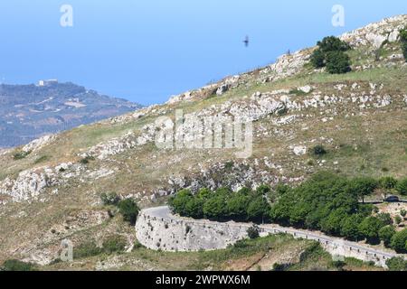 Atemberaubende Aussicht von den Höhen von Caltabellotta, Sizilien, Italien Stockfoto