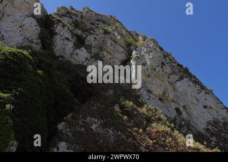 Blick auf die Berge von Caltabellotta, in der Nähe der normannischen Kirche und der normannischen Burg Stockfoto