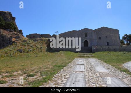 Blick auf die Caltabellotta Kathedrale von Maria Santissima Assunta (Kathedrale von Triokala), Sizilien, Italien Stockfoto