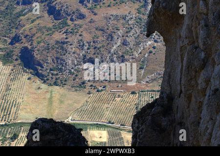 Atemberaubende Aussicht von den Höhen von Caltabellotta, Sizilien, Italien Stockfoto