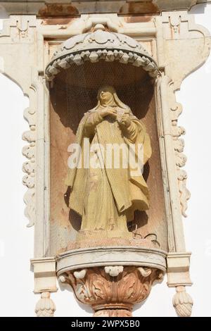 l'église du Tiers-Ordre de Notre-Dame de Monte do Carmo. C'EST l'église la plus populaire de Faro, non pas tant pour son intérieur Baroque incroyablem Stockfoto