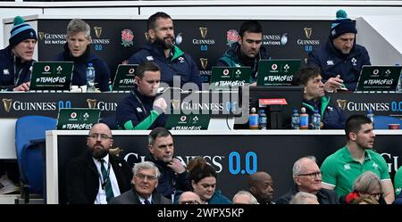 Twickenham, Vereinigtes Königreich. März 2024. England V Irland, Guinness 6 Nations. Twickenham Stadium. Twickenham. Das irische Management-Team während des Rugbyspiels England gegen Irland in den Guinness 6 Nations. Quelle: Sport In Pictures/Alamy Live News Stockfoto