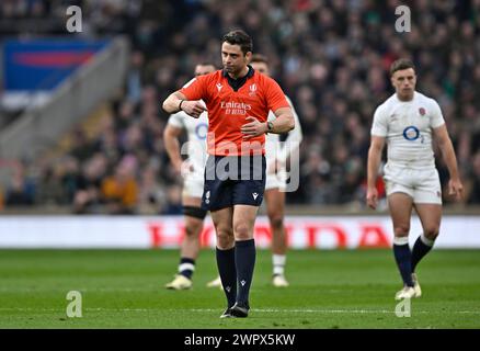 Twickenham, Vereinigtes Königreich. März 2024. England V Irland, Guinness 6 Nations. Twickenham Stadium. Twickenham. Nika Amashukeli (Schiedsrichter) während des Rugbyspiels England gegen Irland in den Guinness 6 Nations. Quelle: Sport In Pictures/Alamy Live News Stockfoto