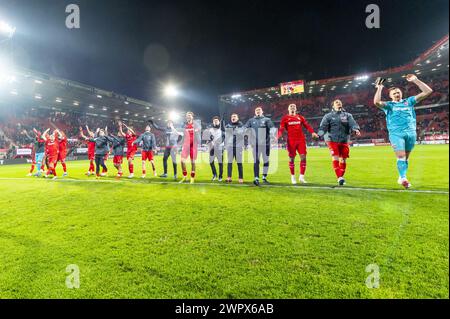 Enschede, Niederlande. März 2024. ENSCHEDE, Stadion Grolsch Veste, 03.09.2024, Saison 2023/2024, niederländischer Eredivisie Football während des Spiels Twente - Sparta FC Twente Players Celebre Credit: Pro Shots/Alamy Live News Stockfoto