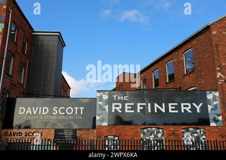 Die Raffinerie an restaurierten Industriebauten im Stadtteil Sandy Row im Süden von Belfast Stockfoto