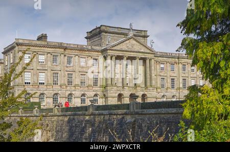 Lyme Park, elisabethanisches Herrenhaus aus dem 16. Jahrhundert mit barocker und palladianischer Architektur im Peak District National Park in der Nähe von Stockport in Cheshire Stockfoto