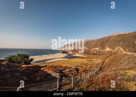 Die zerklüftete Küstenlinie des Garrapata State Park in Kalifornien Stockfoto