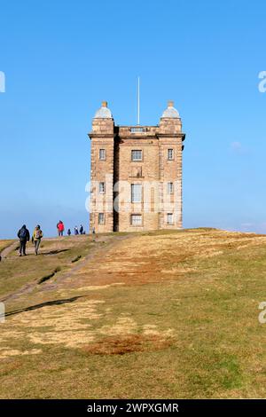 The Cage, ein elisabethanischer Turm aus dem 16. Jahrhundert im Lyme Park im Peak District National Park in Disley bei Stockport in Cheshire, England Stockfoto