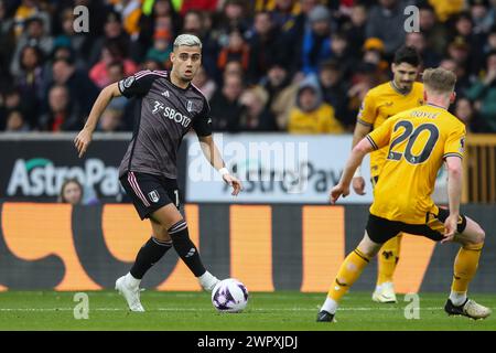 Wolverhampton, Großbritannien. März 2024. Andreas Pereira von Fulham im Einsatz während des Premier League-Spiels Wolverhampton Wanderers gegen Fulham in Molineux, Wolverhampton, Vereinigtes Königreich, 9. März 2024 (Foto: Gareth Evans/News Images) in Wolverhampton, Vereinigtes Königreich am 9. März 2024. (Foto: Gareth Evans/News Images/SIPA USA) Credit: SIPA USA/Alamy Live News Stockfoto