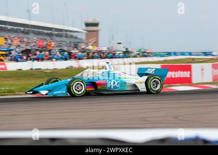 St. Petersburg, FL, USA. März 2024. Der Fahrer der INDYCAR Series JOSEF NEWGARDEN (2) aus Nashville, Tennessee, gewinnt den Pole Award für den Firestone Grand Prix von St. Petersburg in St. Petersburg temporärer Kurs in St. Petersburg, FL, USA. (Credit Image: © Brandon K Carter Grindstone Medi/ASP) NUR REDAKTIONELLE VERWENDUNG! Nicht für kommerzielle ZWECKE! Stockfoto