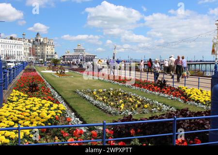 TEPPICHGÄRTEN IM BADEORT EASTBOURNE Stockfoto