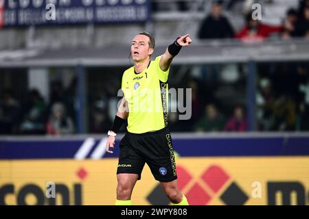 Bologna, Italien. März 2024. Schiedsrichter Luigi Pairetto beim Spiel der Serie A TIM zwischen dem FC Bologna und dem FC Internazionale im Dall’Ara Stadium in Bologna, Italien am 9. März 2024. Quelle: Nicola Ianuale/Alamy Live News Stockfoto