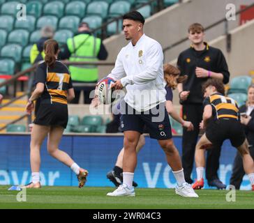 London, Großbritannien. März 2024. Englands Marcus Smith (Harlequins) beim Guinness 6 Nations Rugby Round 4 Spiel zwischen England und Wales im Twickenham Stadion, London am 9. März 2024 Credit: Action Foto Sport/Alamy Live News Stockfoto