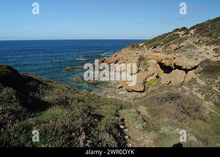 Die Nurra-Küste zwischen Rena Maiore und Monte Rugginosu Stockfoto