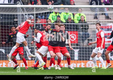 Alkmaar, Niederlande. März 2024. ALKMAAR, NIEDERLANDE - 10. MÄRZ: Dani de Wit von AZ Alkmaar führt den Ball im Rahmen des niederländischen Eredivisie-Spiels zwischen AZ Alkmaar und Excelsior Rotterdam im AFAS Stadion am 10. März 2024 in Alkmaar, Niederlande. (Foto: Pieter van der Woude/Orange Pictures) Credit: Orange Pics BV/Alamy Live News Stockfoto