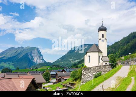 Schoppernau: Kirche Schoppernau, Berg Kanisfluh im Bregenzerwald, Vorarlberg, Österreich Stockfoto