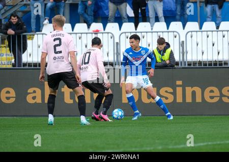 Alexander Jallow von Brescia Calcio FC während des italienischen Fußballspiels der Serie B zwischen Brescia Calcio und Palermo FC in der Mario Rigamonti St Stockfoto