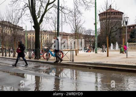 Mailand, Italien. März 2024. Allagamenti a Milano dopo le forti piogge - Cronaca - Milano - Italia - Domenica 10 Marzo 2024 (Foto Marco Cremonesi/LaPresse) Hochwasser in Mailand nach starken Regenfällen - Nachrichten - Mailand - Italien - Sonntag, 10. März 2024 (Foto Marco Cremonesi/LaPresse) Credit: LaPresse/Alamy Live News Stockfoto