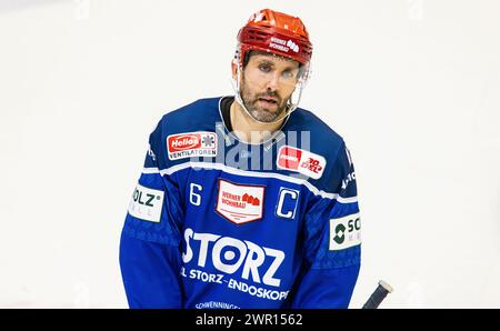 #6 Daryl Boyle, Verteidiger und Captain Schwenninger Wild Wings. (Villingen-Schwenningen, Deutschland, 29.10.2023) Stockfoto