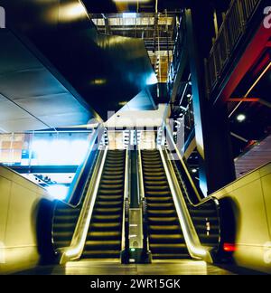 Rolltreppen Battersea Power Station Stockfoto