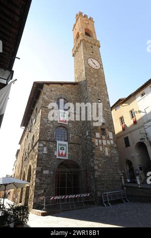 La città di Montalcino im Val d'Orcia nel cuore della Toscana/Stadt Montalcino im Val d'Orcia im Herzen der Toskana Stockfoto