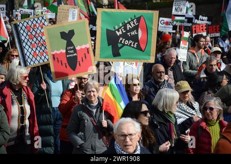 Tausende marschieren in London und rufen zum Waffenstillstand in Gaza am 9. März 2024 auf Stockfoto