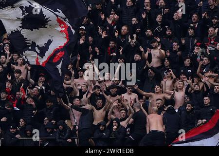 Mailand, Italien. März 2024. Die Fans des AC Mailand während des Fußballspiels der Serie A zwischen AC Mailand und Empoli im San Siro Stadion in Mailand, Norditalien - Sonntag, 10. März 2024. Sport - Fußball . (Foto: Spada/LaPresse) Credit: LaPresse/Alamy Live News Stockfoto