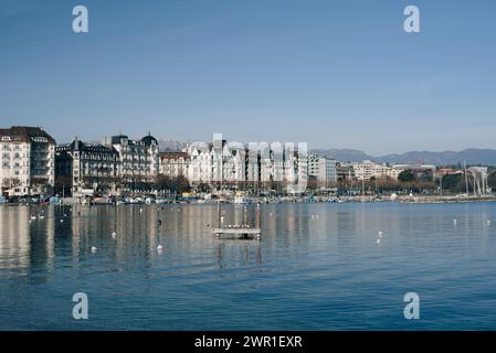 Blick auf Genf vom See. Hochwertige Fotos Stockfoto