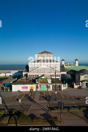 März 2024. Great Yarmouth, Großbritannien. Lottert finanziert 12,3 Millionen Pfund für die Restaurierung des letzten noch erhaltenen viktorianischen Glashauses in Great Yarmouth. Die Arbeiten sollten bis 2027 abgeschlossen sein. Stockfoto