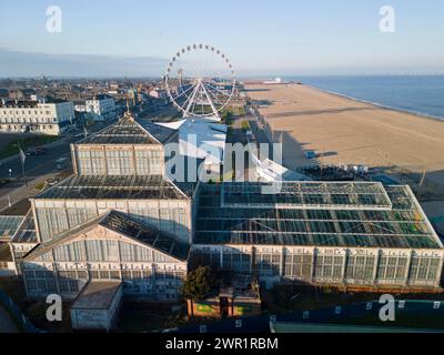 März 2024. Great Yarmouth, Großbritannien. Lottert finanziert 12,3 Millionen Pfund für die Restaurierung des letzten noch erhaltenen viktorianischen Glashauses in Great Yarmouth. Die Arbeiten sollten bis 2027 abgeschlossen sein. Stockfoto