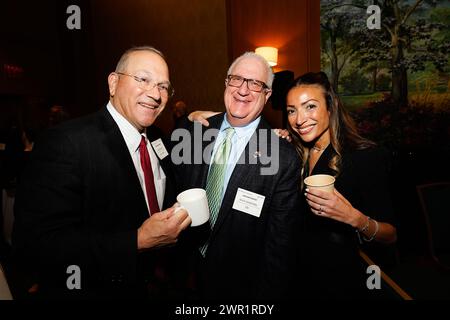New York, New York USA 03/08/2024 David Bonaparte, Jewelers of America, Ronnie Vanderlinden, IMDA, Feriel Zerouki, de Beers während des de Beers Group Ambassadors' Breakfast am 8. März 2024 im Sofitel Hotel in New York, NY. Foto von Jennifer Graylock-Graylock.com Stockfoto