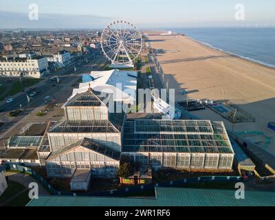 März 2024. Great Yarmouth, Großbritannien. Lottert finanziert 12,3 Millionen Pfund für die Restaurierung des letzten noch erhaltenen viktorianischen Glashauses in Great Yarmouth. Die Arbeiten sollten bis 2027 abgeschlossen sein. Stockfoto