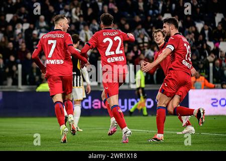 Torino, Italien. März 2024. Atalanta's Teun Koopmeiners feiert, nachdem er das Tor 1-0 für seine Mannschaft während des Fußballspiels der Serie A zwischen Juventus und Atalanta im Allianz-Stadion in Turin, Nordwesten Italiens, erzielte 2024. Sport - Fußball . (Foto: Marco Alpozzi/Lapresse) Credit: LaPresse/Alamy Live News Stockfoto