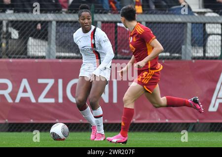 Roma, Latium. März 2024. Chante Dompig aus Mailand während der Serie A Frauen-Meisterschaft 2023-2024 zwischen Roma Frauen und Mailand Frauen im Tre Fontane Stadion in Rom, Italien, 10. März 2024. Quelle: massimo insabato/Alamy Live News Stockfoto