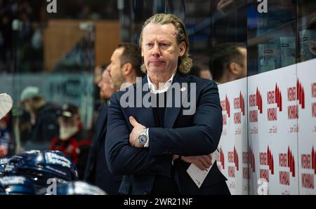 Schwenninger Wild Wings - Düsseldorf EG, Helios Arena, Penny DEL, 37. Spieltag Hauptrunde: Mike Pellegrims, Assistenztrainer Düsseldorfer EG. (Villing Stockfoto