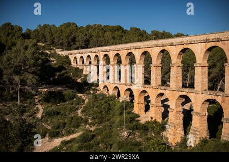 Das römisch gebaute Ferreres Aquädukt in der Nähe von Tarragona, Spanien Stockfoto