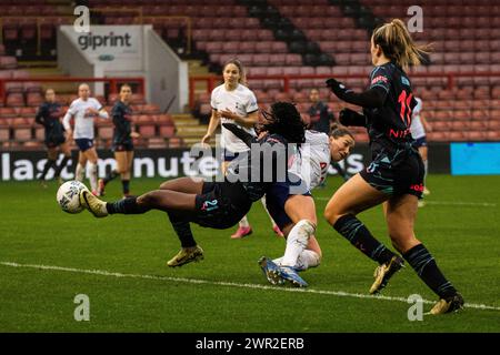 London, Großbritannien. März 2024. London, England, 10. März 2024: Khadija Bunny Shaw (21 Manchester City) in Aktion während des FA Cup-Spiels zwischen Tottenham Hotspur und Manchester City an der Brisbane Road in London. (Pedro Porru/SPP) Credit: SPP Sport Press Photo. /Alamy Live News Stockfoto