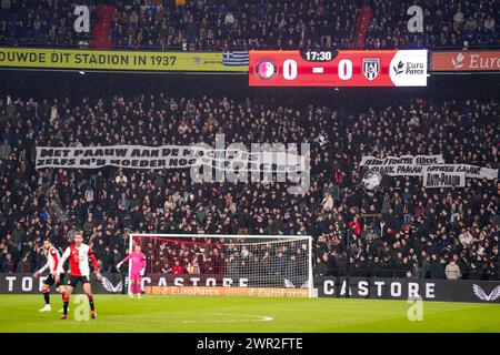 Rotterdam, Niederlande. März 2024. ROTTERDAM, NIEDERLANDE - 10. MÄRZ 2024: Während des niederländischen Eredivisie-Spiels zwischen Feyenoord und Heracles Almelo im Stadion Feyenoord am 10. März 1999 in Rotterdam, Niederlande. (Foto von Joris Verwijst/Orange Pictures) Credit: Orange Pics BV/Alamy Live News Stockfoto