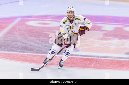 #52 Michael Völlmin, Verteidiger Geneve-Servette HC. (Zug, Schweiz, 01.10.2023) Stockfoto
