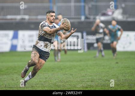 Featherstone, Großbritannien. März 2024. Caleb Aekins von Featherstone Rovers. Rugby League Betfred Challenge Cup, Featherstone Rovers vs Wakefield Trinity im Millennium Stadium, Featherstone, UK Credit: Dean Williams/Alamy Live News Stockfoto