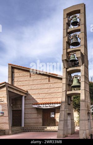 Eglise moderne Saint jean Baptiste Stockfoto