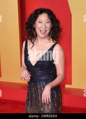 Beverly Hills, USA. März 2024. Sandra Oh nimmt am 10. März 2024 an der Vanity Fair Oscar Party im Wallis Annenberg Center for the Performing Arts 2024 in Beverly Hills, Kalifornien, Teil. Foto: Crash/imageSPACE/SIPA USA Credit: SIPA USA/Alamy Live News Stockfoto